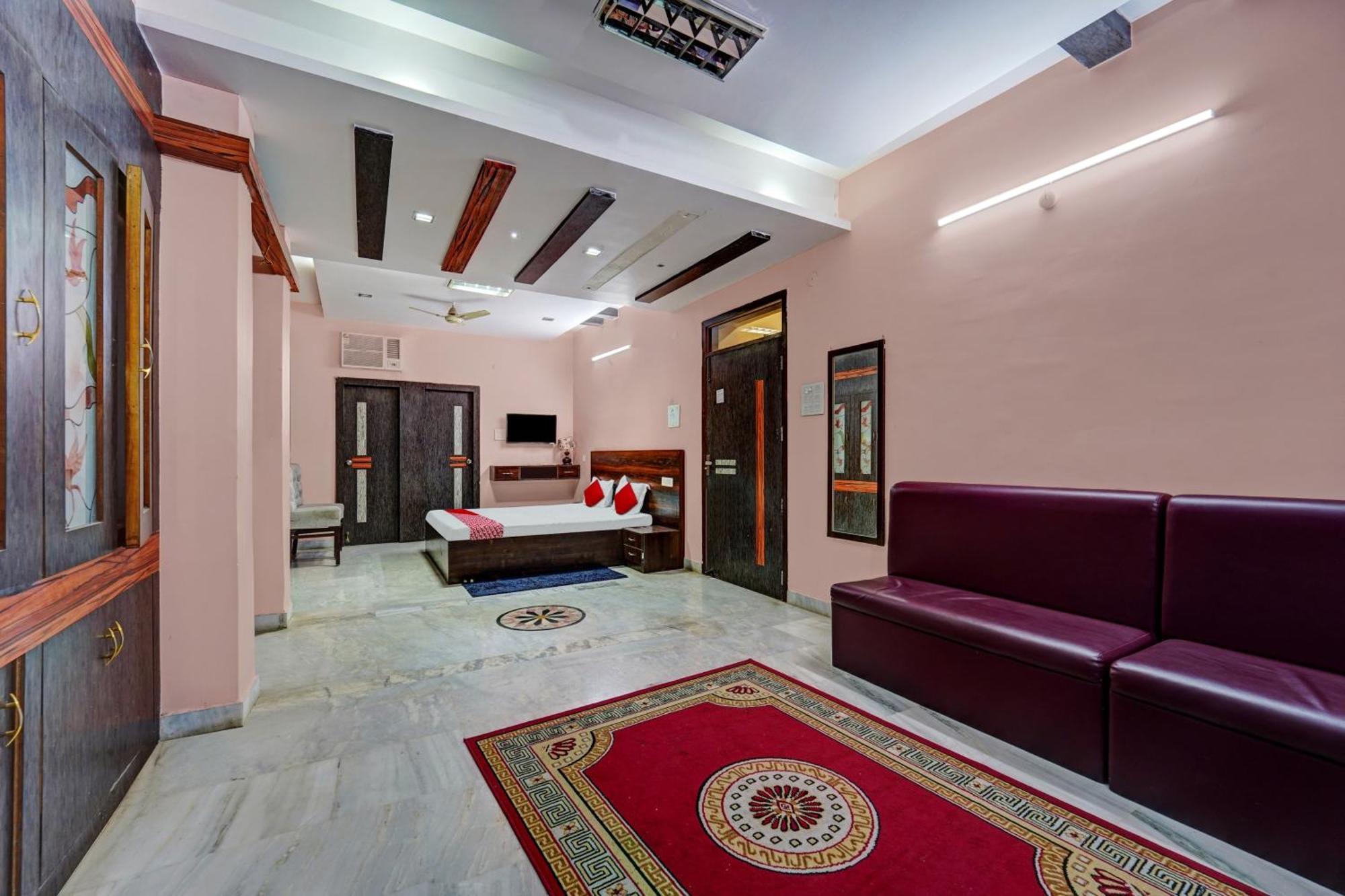 Hotel O Wellfood Inn Патна Екстериор снимка