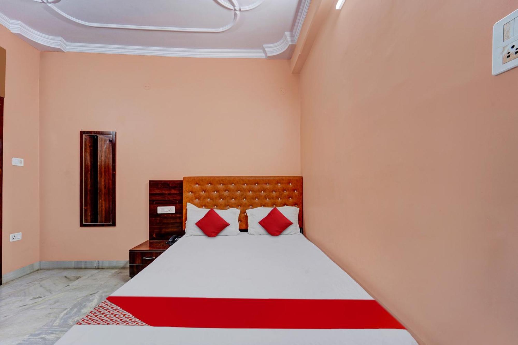 Hotel O Wellfood Inn Патна Екстериор снимка