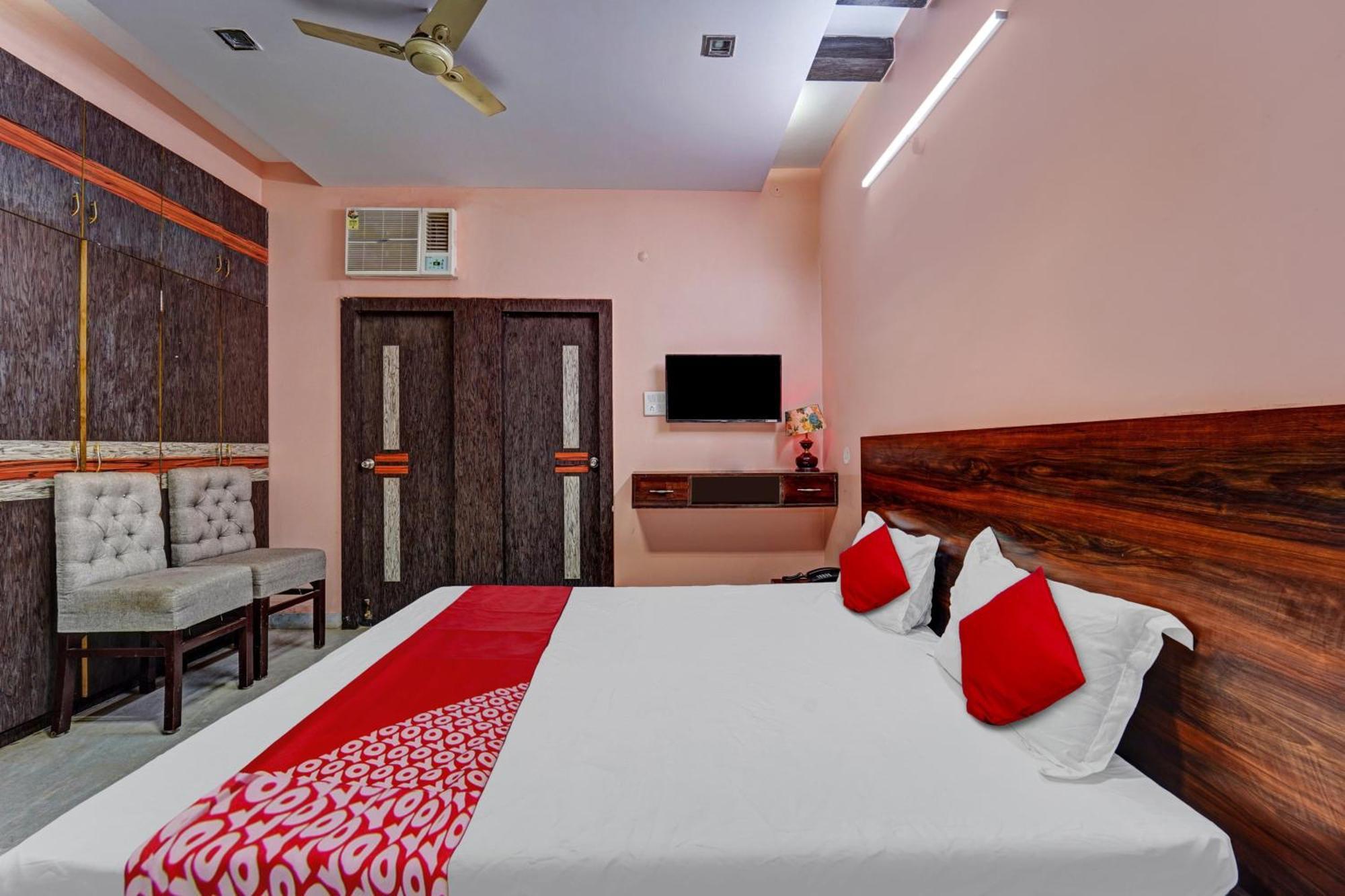 Hotel O Wellfood Inn Патна Екстериор снимка
